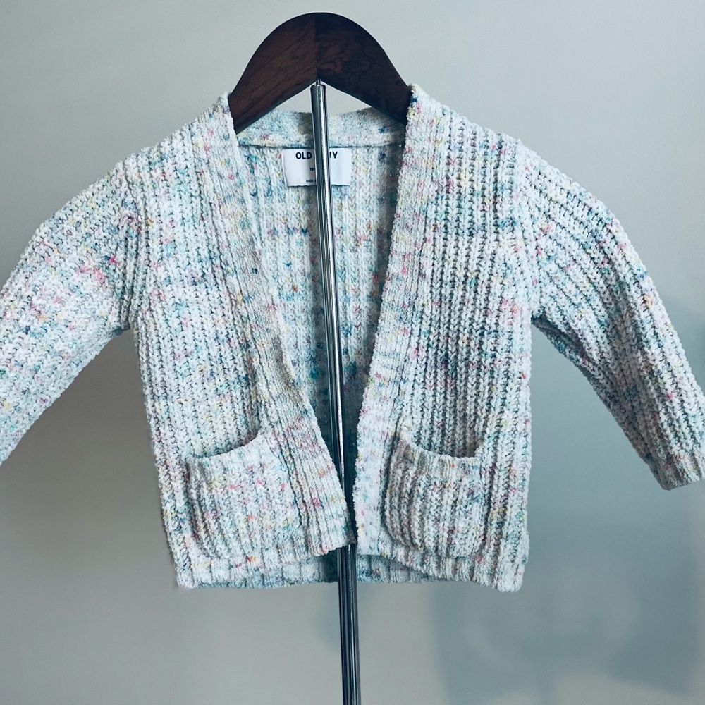 ADORABLE multi-colored lounge sweater🩷🤍🧡💛🩵